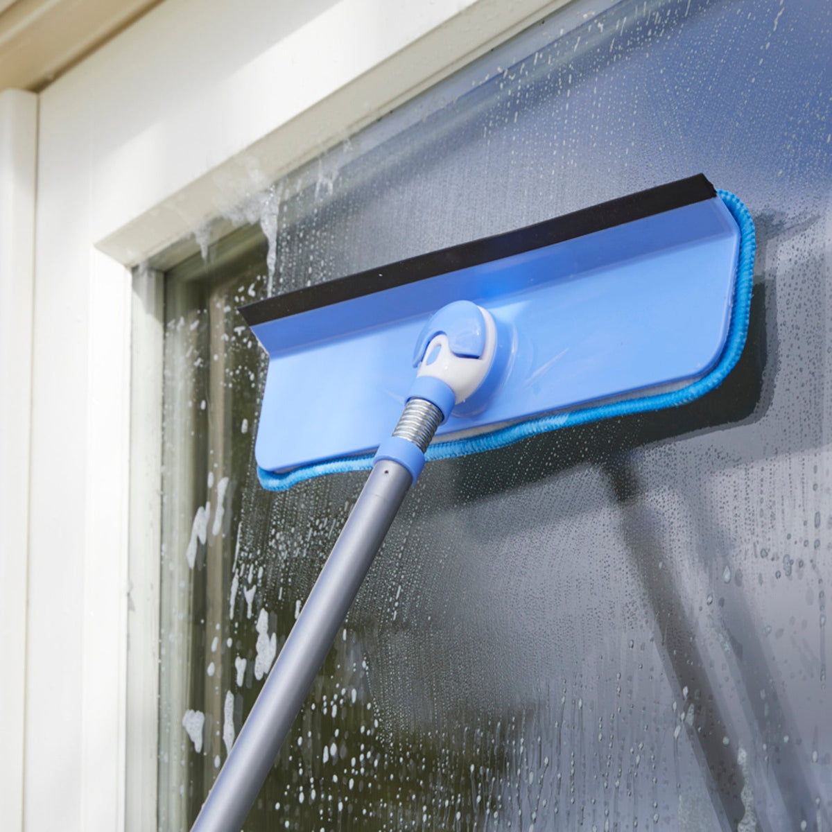 Simply Lakeland Extendable Window Wash & Squeegee
