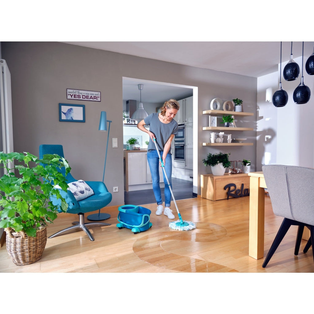 Leifheit Clean Twist Disc Mop with Wheeled Bucket
