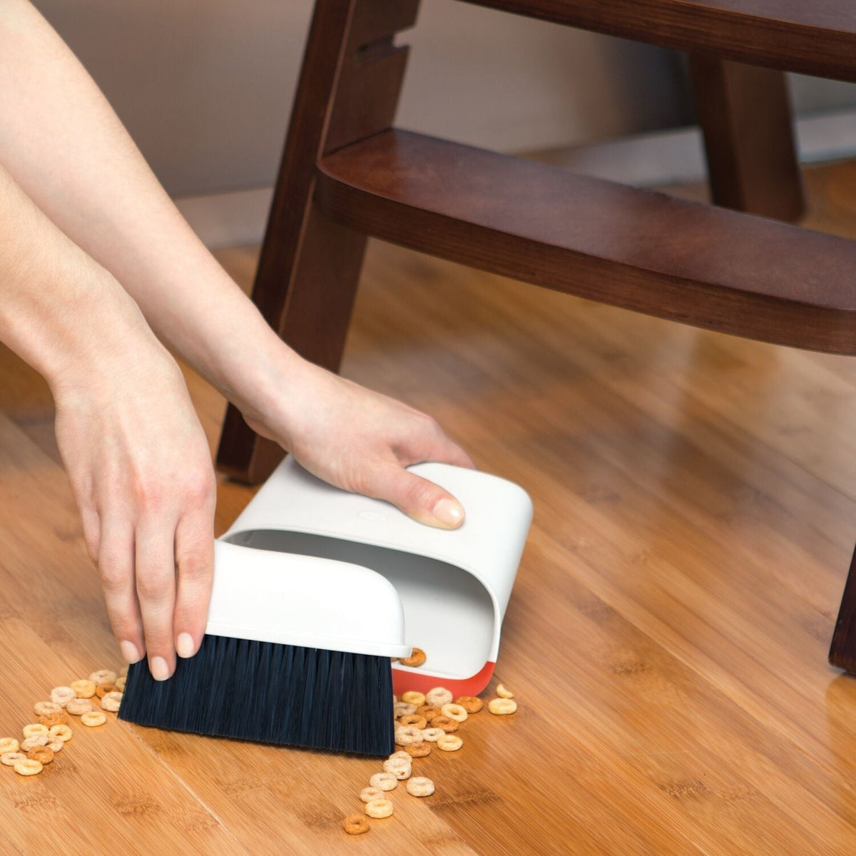 Oxo Compact Dustpan and Brush