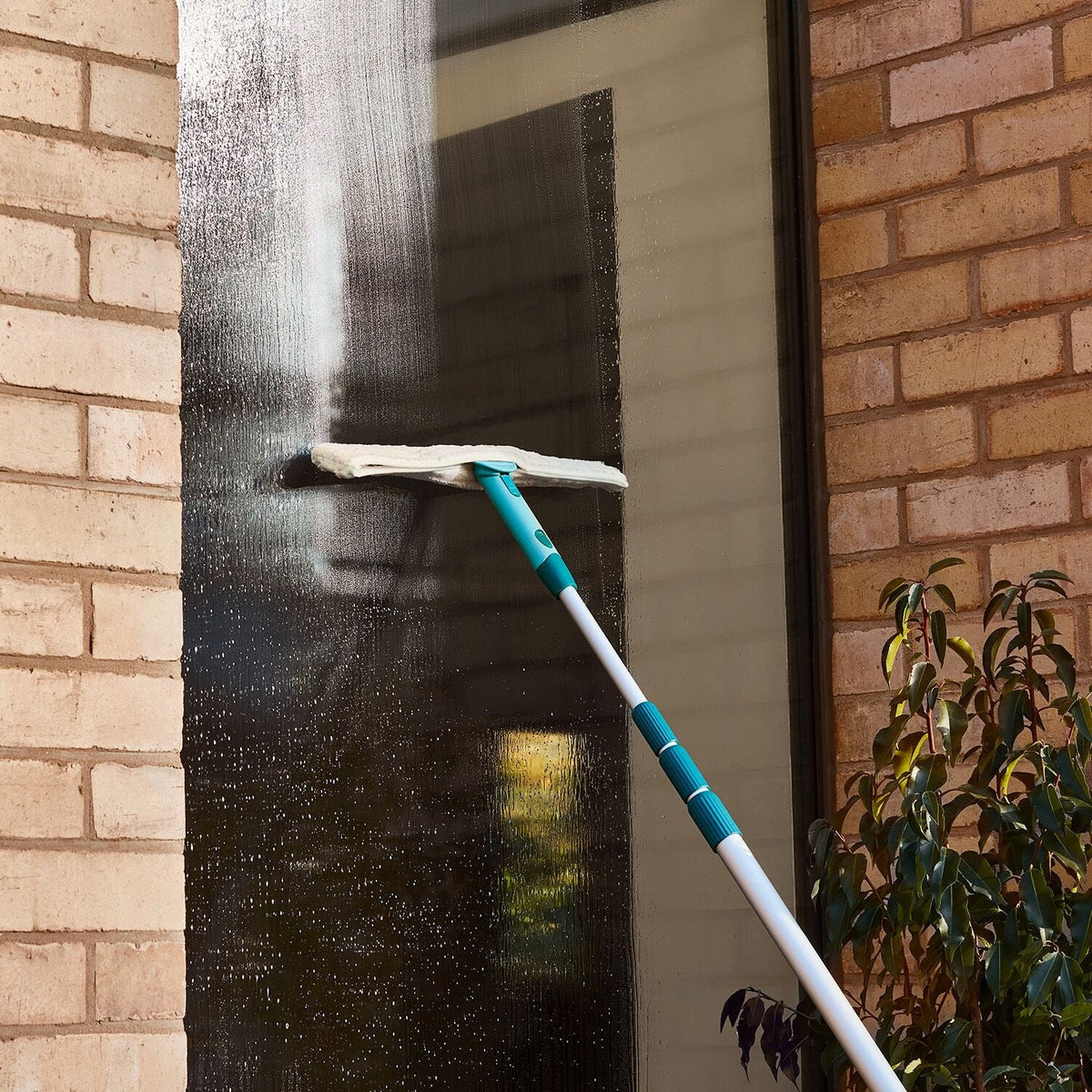 Leifheit Telescopic Window Cleaner