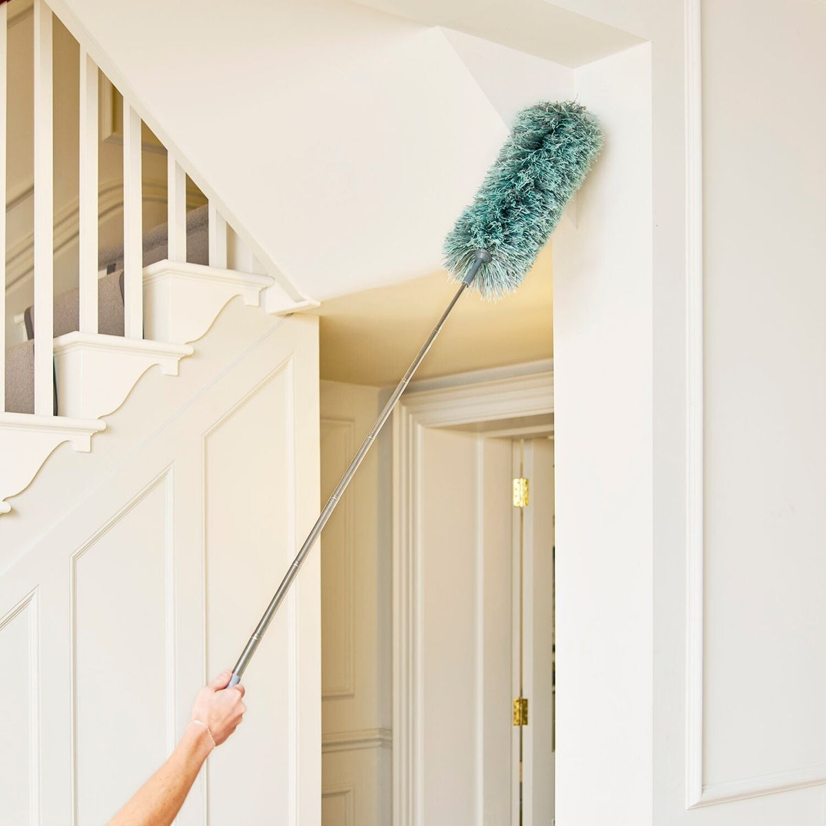Lakeland Easy Store Telescopic Microfibre Duster