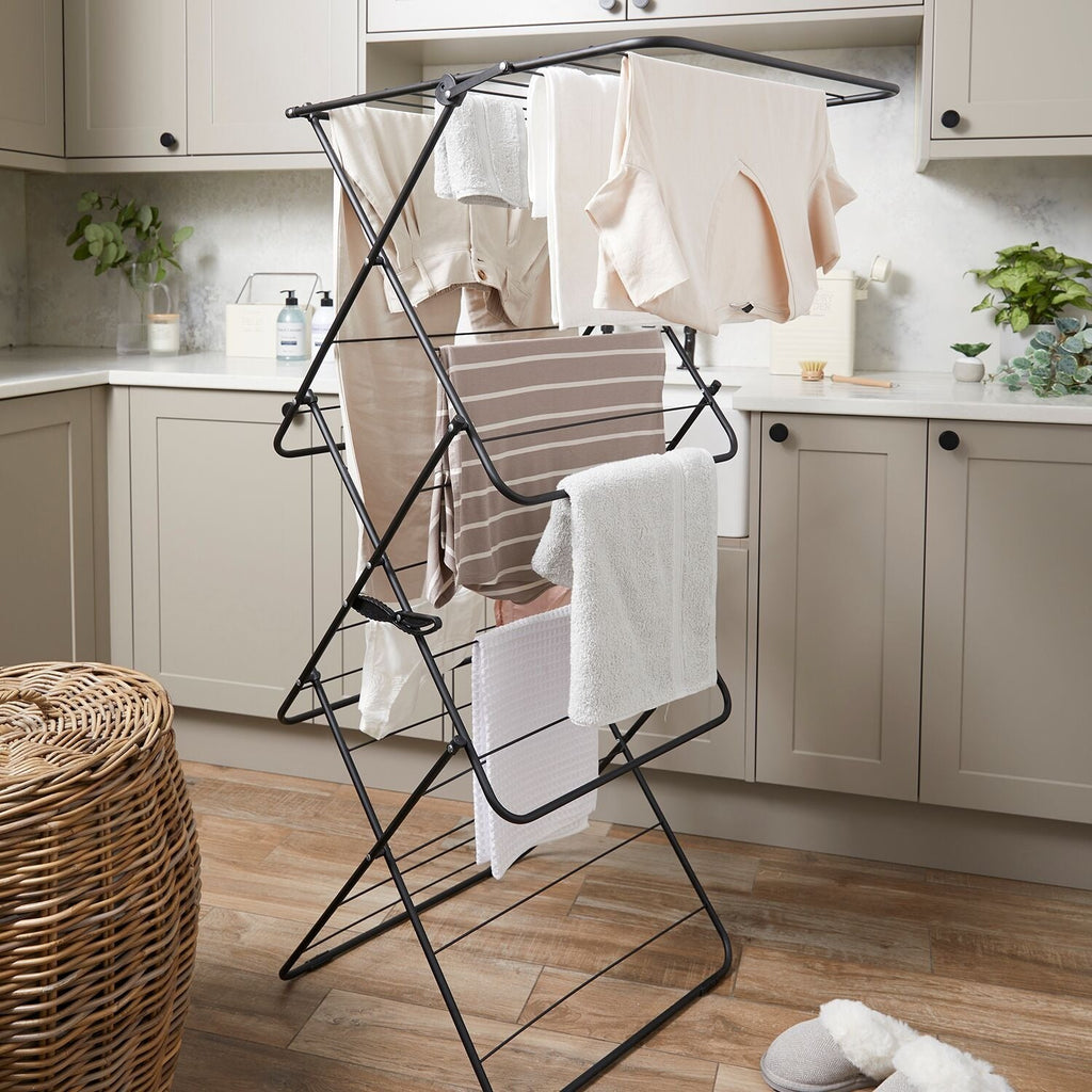 Lakeland Lift-up Airer with Shelf